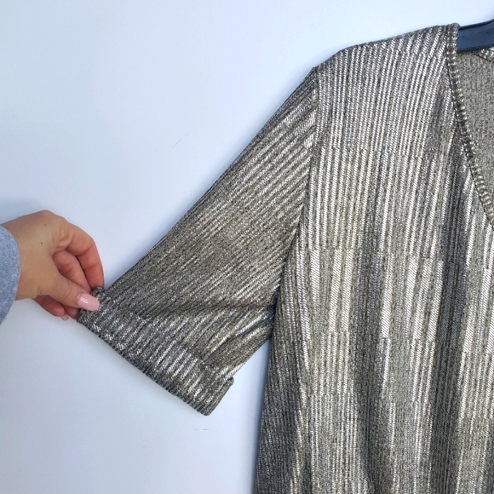 Metallic Gold/Silver/Pewter Top Short Sleeve Size M - Picture 4 of 13